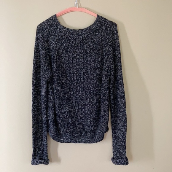 Beautiful knit sweater - Picture 5 of 5